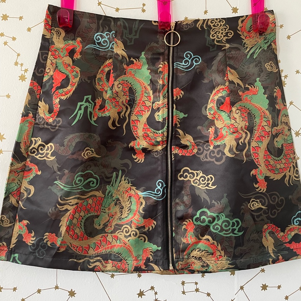 Dragon Print zip up skirt